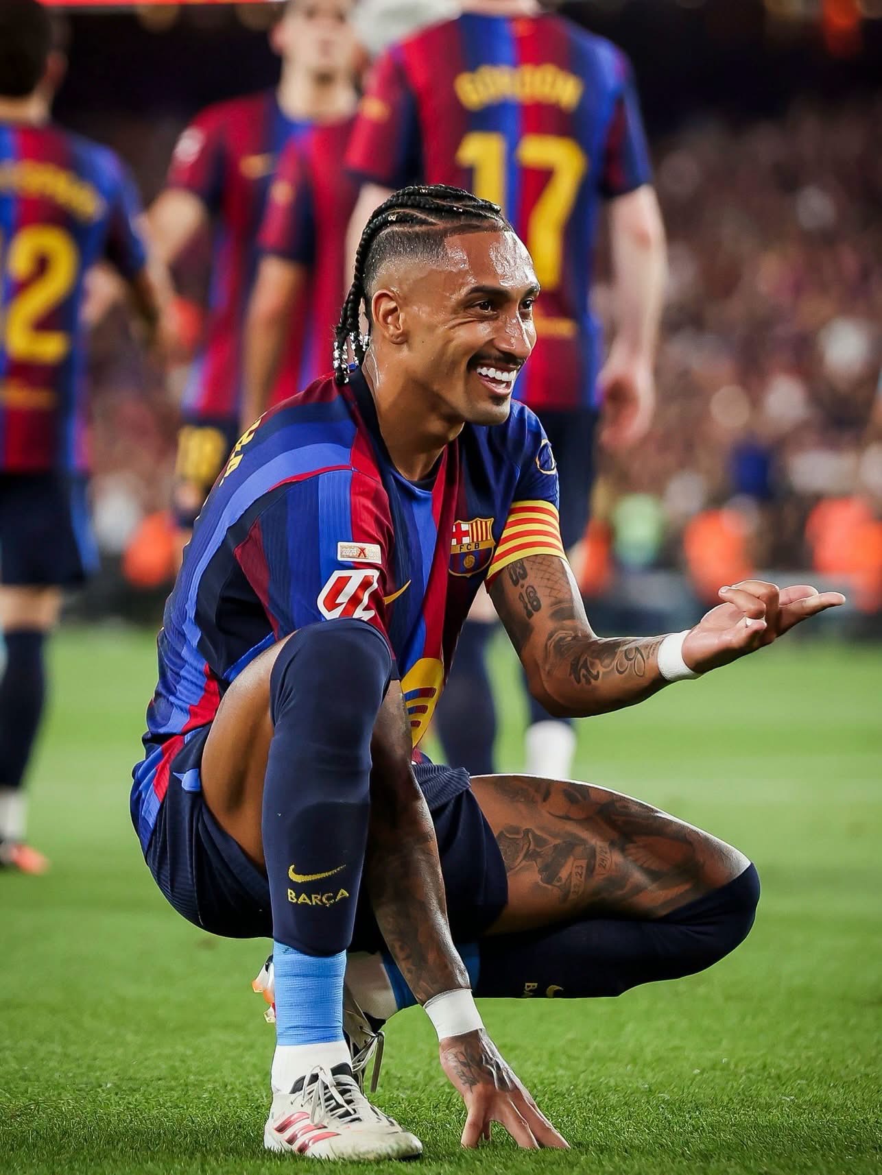 1F5C1624-4CE9-4A39-AA98-2115F5C0D473 4K Football wallpaper
